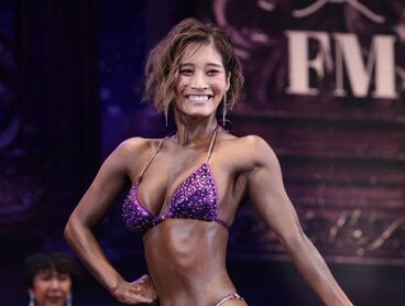 堂々の〝ビキニデビュー〟を果たした高橋凛