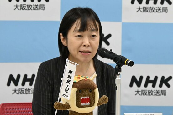 定例記者会見に出席した藤森局長