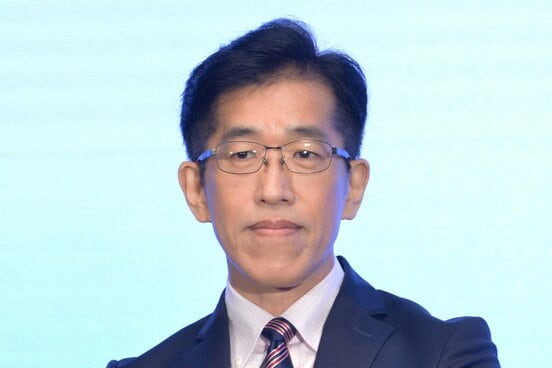 岸博幸氏