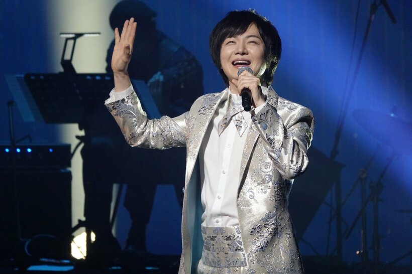 大阪・新歌舞伎座でコンサートを行った竹島宏