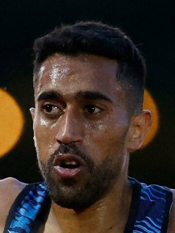  他選手への給水妨害で非難を浴びているモラ・アンドゥニ（ロイター）