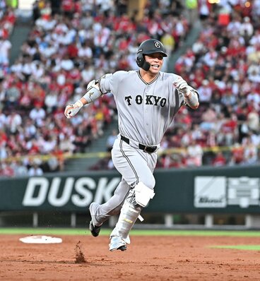 気迫のプレーを見せた巨人・大城卓三
