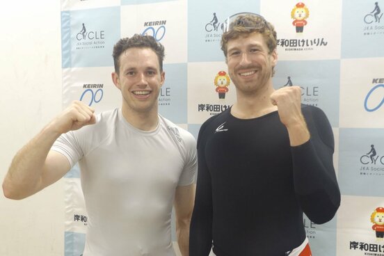 ラブレイセン(左)とトゥルーマンが超強力タッグを結成する