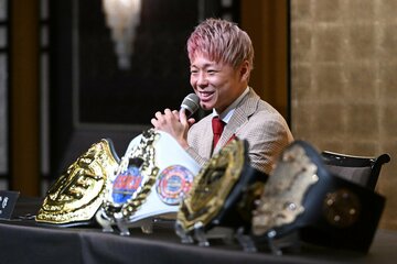 引退会見での武尊