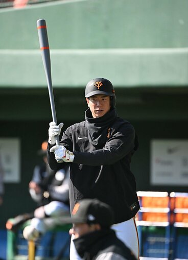 巨人ユニホーム 松本選手 img_417830b581315d3392a5e0990a