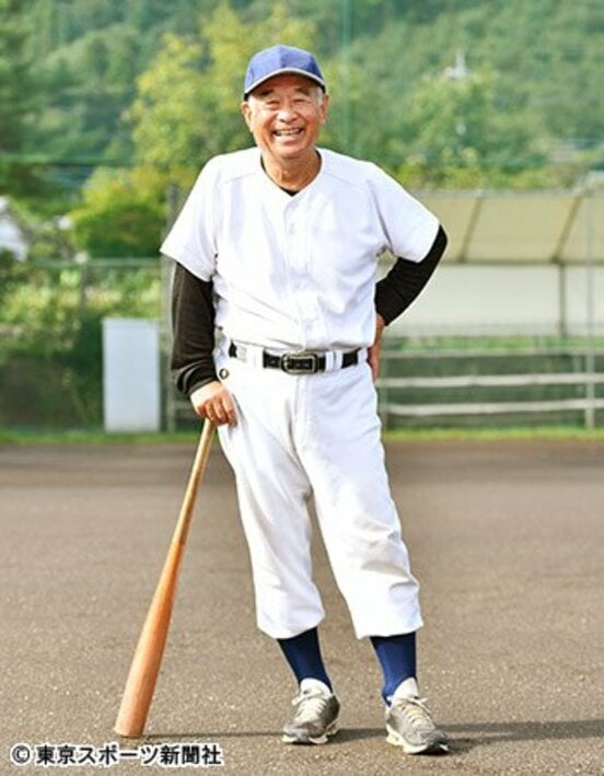  練習中も笑顔が目立つ石山建一氏