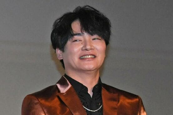 細谷佳正