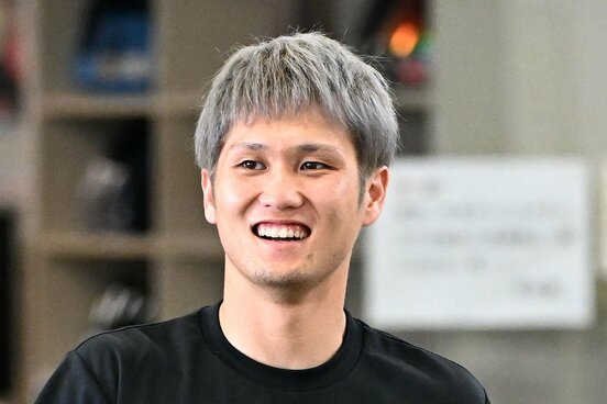 山崎祥