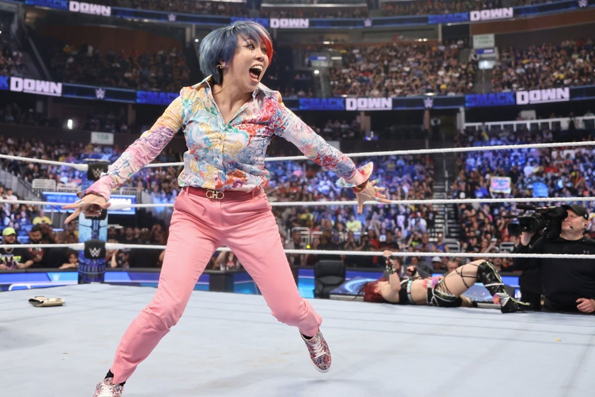 WWE】王者アスカ 踊りながらMITB覇者イヨ・スカイに警告「If
