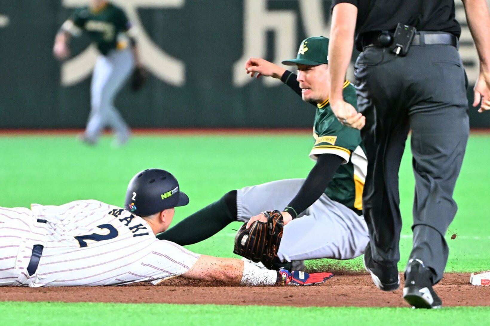 大谷の打席で牽制アウトの牧