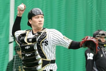 キャンプで存在感を増す伏見寅威