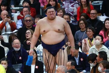 熱海富士に敗れた大の里