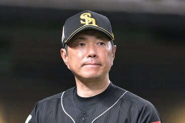 オスナの配置転換を明言したソフトバンク・小久保監督