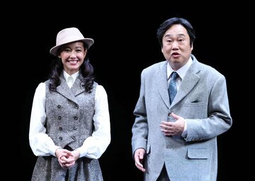 六角精児(右)と沢尻エリカ