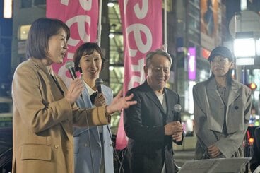 (左から)八幡愛氏、長谷川ういこ氏、辻村ちひろ氏、ミサオ・レッドウルフ氏