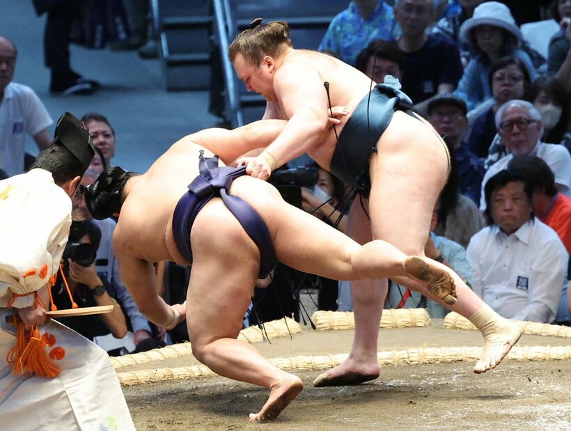 大関復帰へ好スタートを切った安青錦