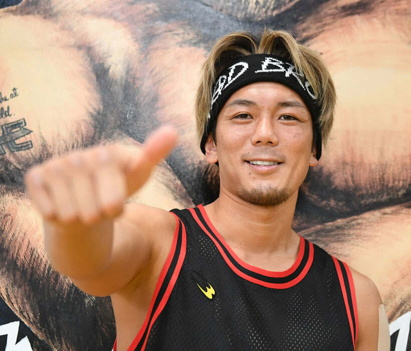  平本にエールを送った？皇治(東スポWeb)