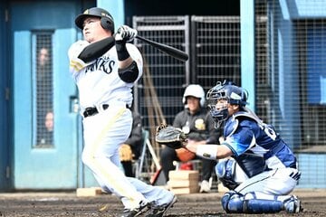 豪快な一発を放った山川