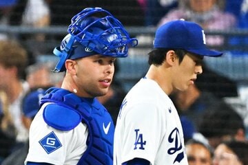 ダルトン・ラッシング（左）と佐々木朗希