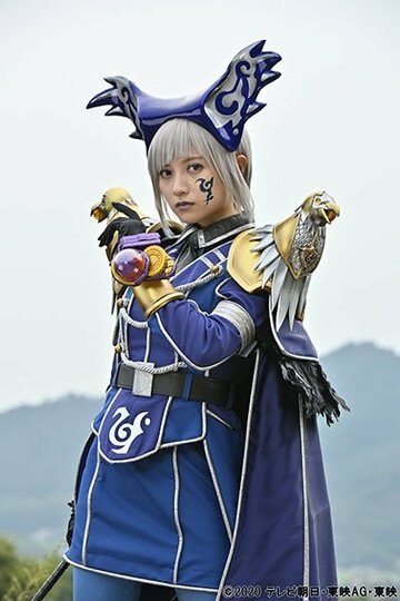  キラメイジャーの敵軍幹部ヨドンナを演じる桃月なしこ