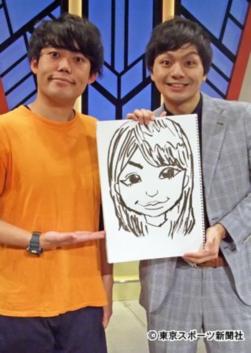 新妻の似顔絵を手に結婚を発表した「プリマ旦那」河野（右）と野村
