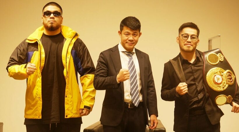  左から但馬ミツロ、亀田興毅氏、宮崎亮-（東スポWeb）
