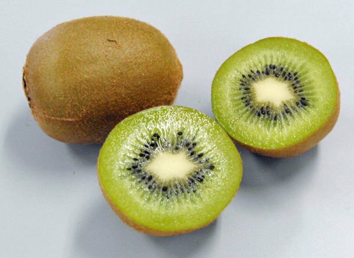 病気を吹き飛ばす食図鑑 キウイ １個でビタミンｃの１日所要量を満たす 東スポweb