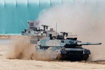 世界で活躍する１０式戦車（ロイター）