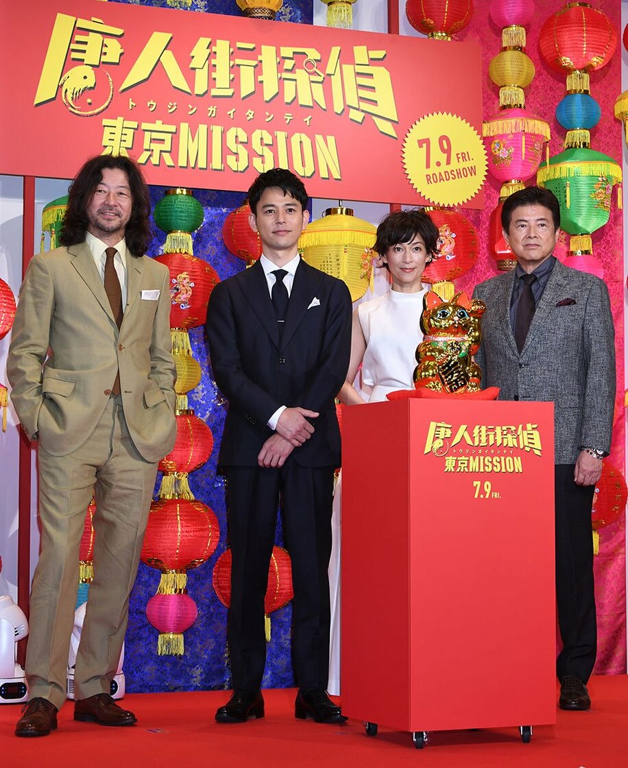  公開直前イベントに出席した（左から）浅野忠信、妻夫木聡、鈴木保奈美、三浦友和