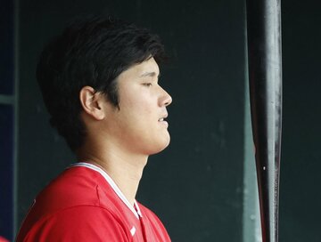  浮かない表情の大谷（ロイター＝USA-TODAY-Sports）