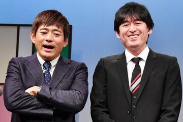 打ち上げ命の博多華丸（左）、大吉