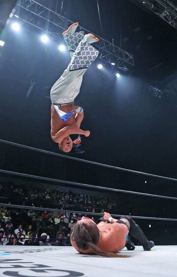 マーク・トゥリュー(下)を開国で仕留めたAMAKUSA