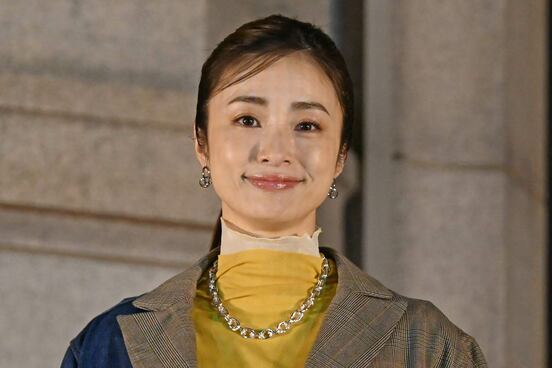上戸彩