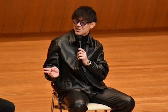 トークショーに登場した牧原大成