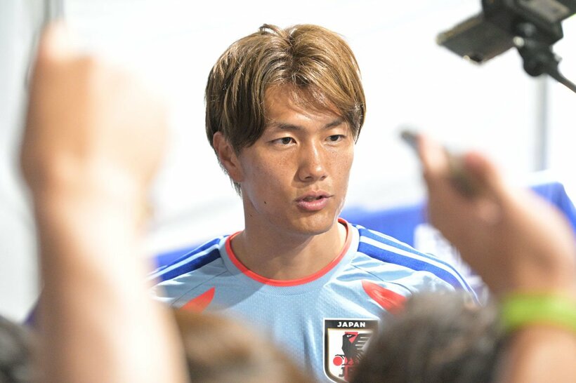 小川航基