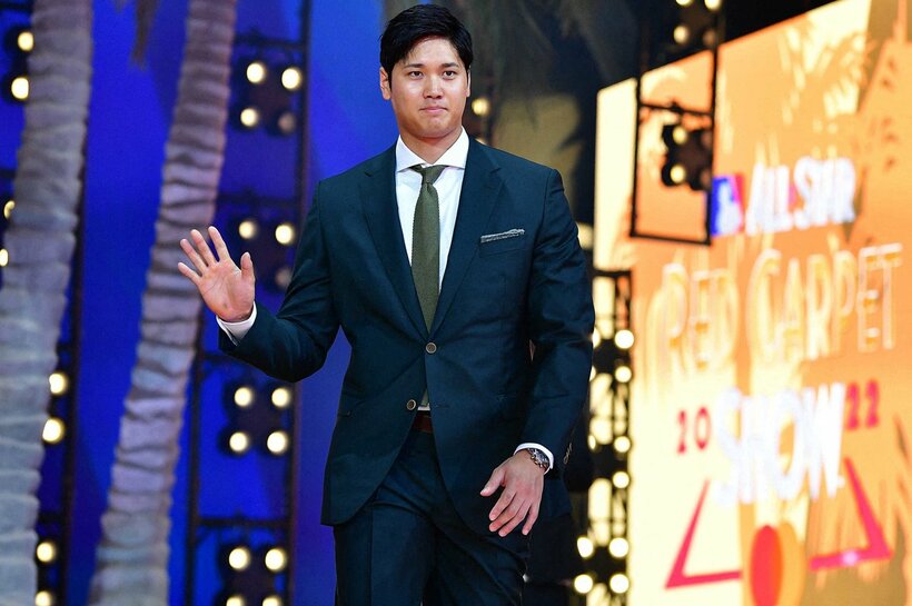  まるでオスカーを受賞したようなスーツ姿の大谷（ロイター＝ＵＳＡ　ＴＯＤＡＹ　Ｓｐｏｒｔｓ）