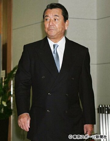 散歩が終了する加山雄三
