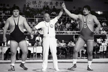 レスリング全日本選手権フリースタイル130キロ級で優勝した谷津嘉章（86年6月）