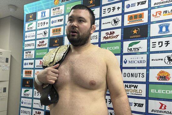 胸毛も復活気配のウルフアロン