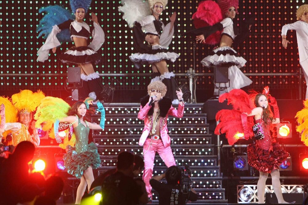 ド派手なＤＪ ＯＺＭＡのライブ