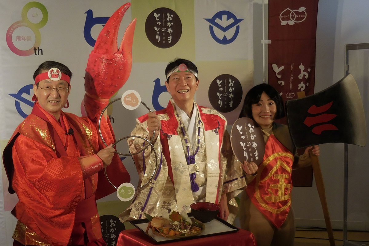 キンタロー。が金太郎のコスプレで登場 15万円のマサカリは自腹で