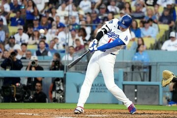 ３回に１９号２ランを放った大谷翔平（ロイター）