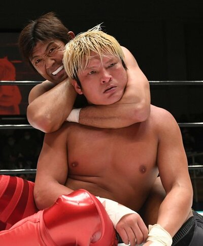 写真：【ノア】GHCナショナル前哨戦に完勝！ 船木が拳王を絞め