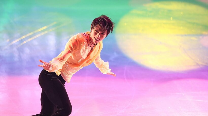 フィナーレで表情豊かに滑る羽生結弦