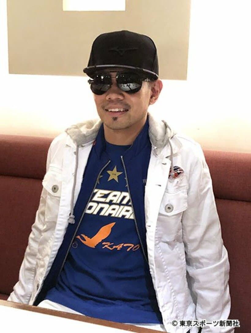  一夜明け、取材に応じたドネア