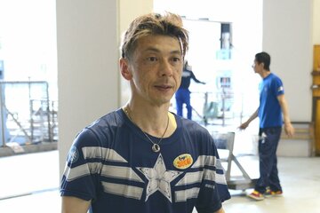 猛暑の中、前検で汗を流した吉田光