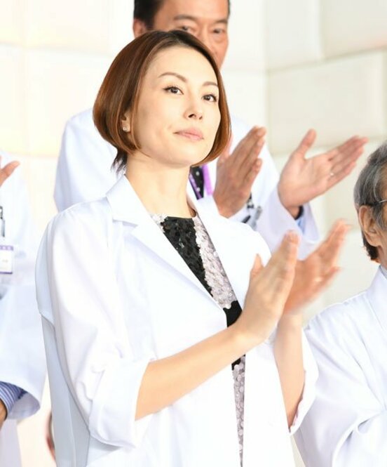  再び白衣に袖を通すか