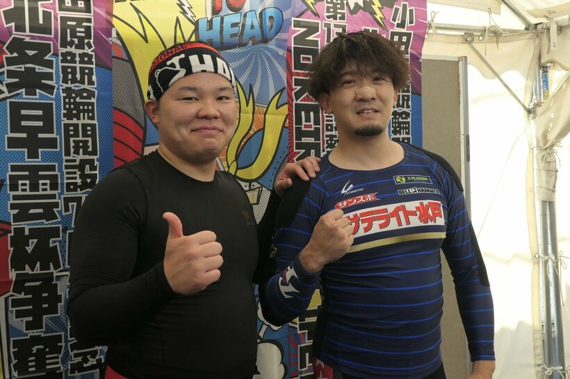 佐藤礼文(右)は吉田有希とのワンツーに安堵