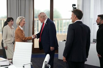 Ｇ7に出席した高市首相（左＝ロイター）