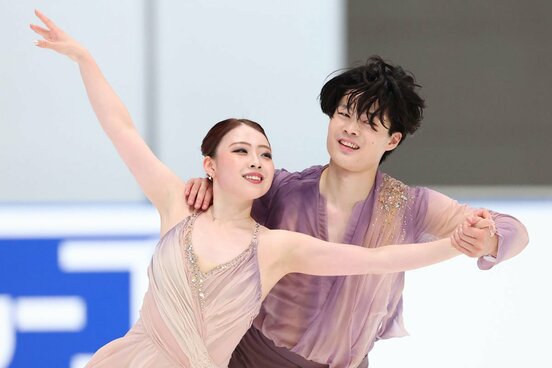 西山真瑚(右)とペアを結成した紀平梨花